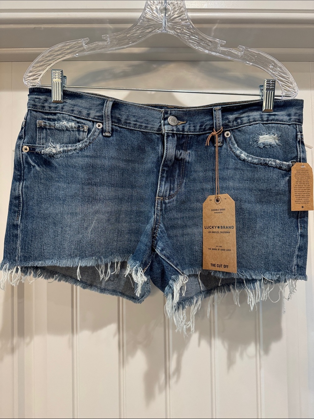 NWT women’s Lucky blue Jean shorts, size 28 / 6